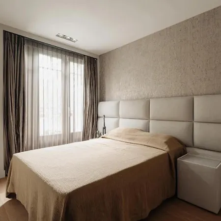 Modern 3-bedroom With Terrace In