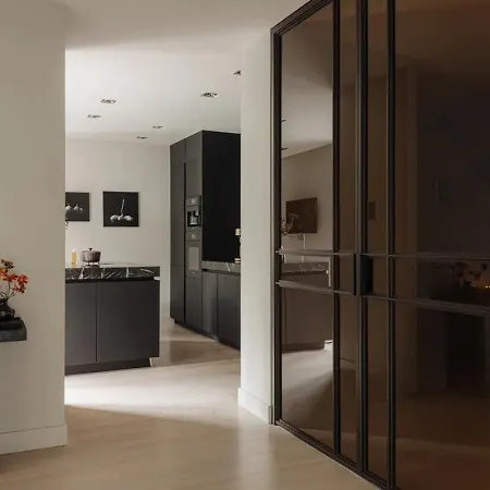 Modern 3-bedroom With Terrace In Rotterdam