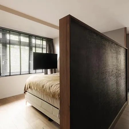 Modern 3-bedroom With Terrace In
