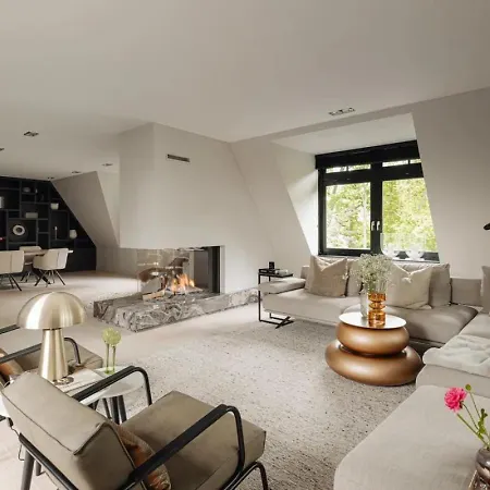 Holiday home Modern 3-bedroom With Terrace In *